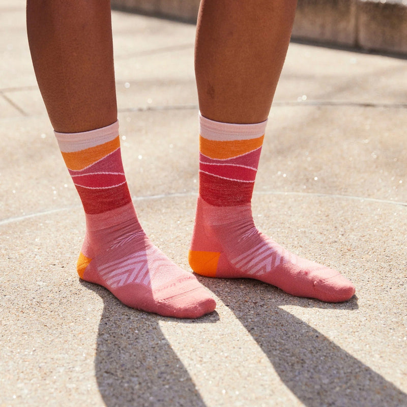 Load image into Gallery viewer, Darn Tough Horizon Micro Crew Ultra-Lightweight With Cushion Women's Run Socks