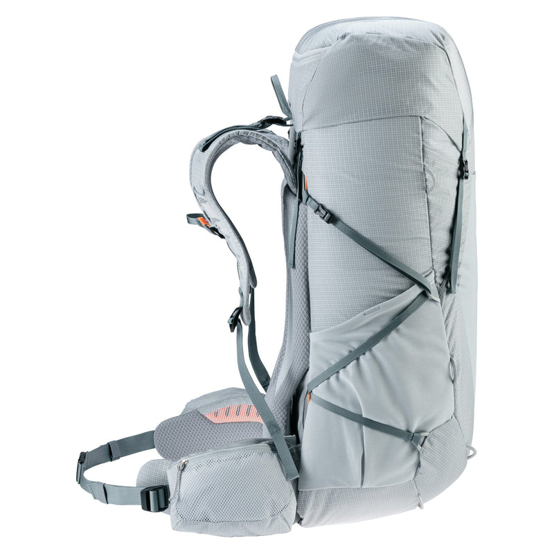 Load image into Gallery viewer, Deuter Aircontact Ultra 50+5 Trekking Pack
