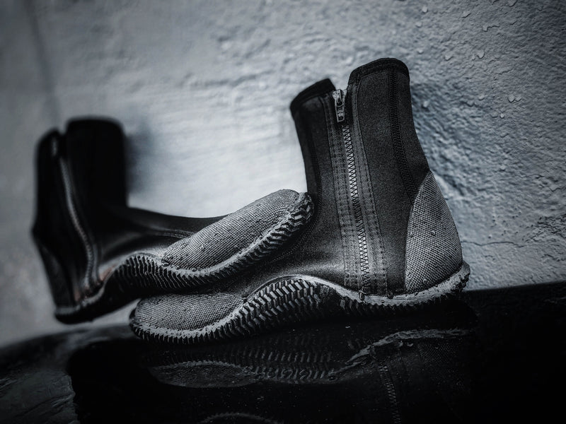 Load image into Gallery viewer, ATACLETE 3mm Neoprene Dive Boots by ATACLETE