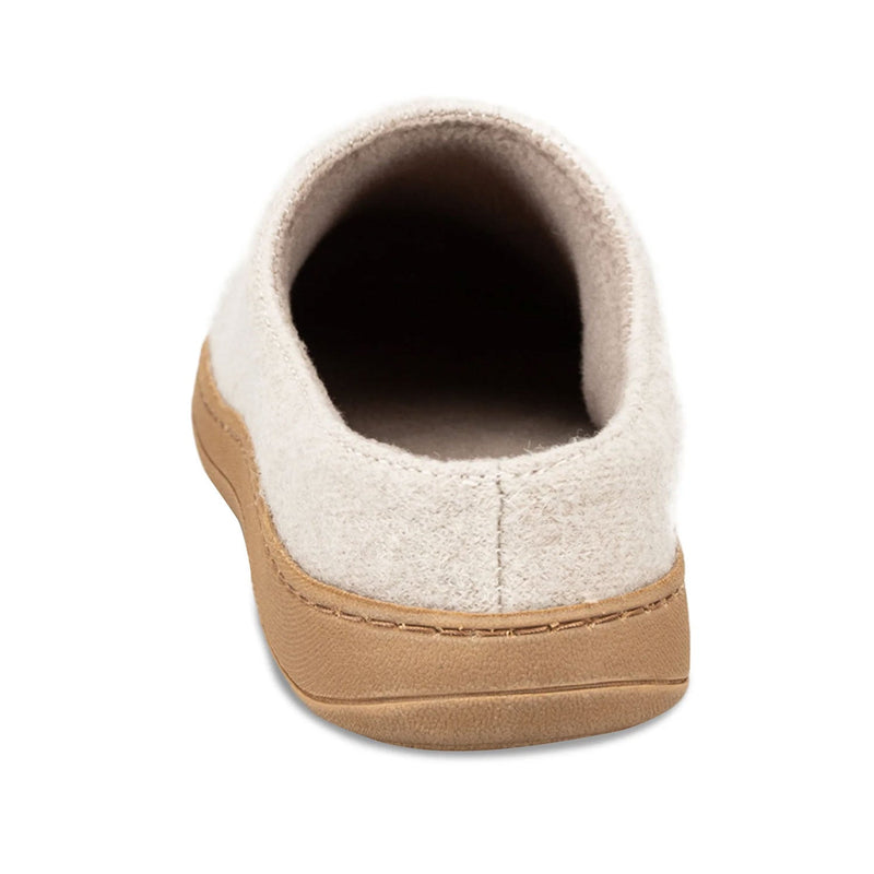 Load image into Gallery viewer, Close-up of a slipper with beige sole and white top on a white background