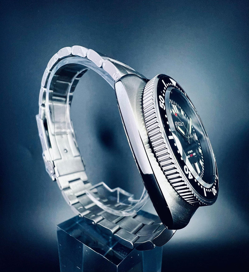 Load image into Gallery viewer, ATACLETE Triton Dive Watch by ATACLETE