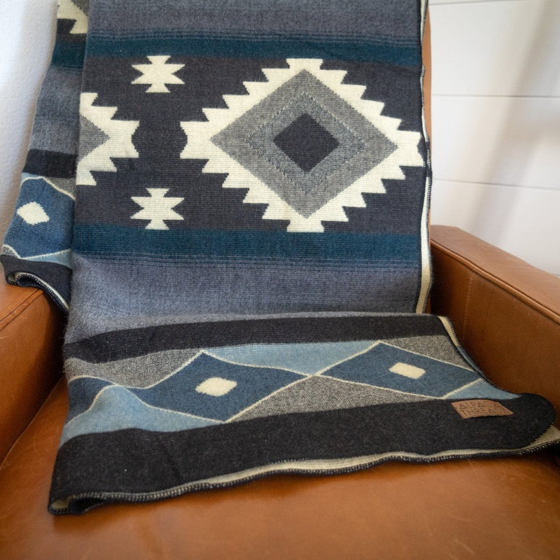 Load image into Gallery viewer, Andean Alpaca Wool Blanket - Midnight by Alpaca Threadz
