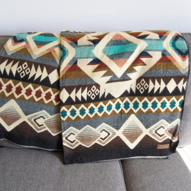Load image into Gallery viewer, Andean Alpaca Wool Blanket - Inca by Alpaca Threadz