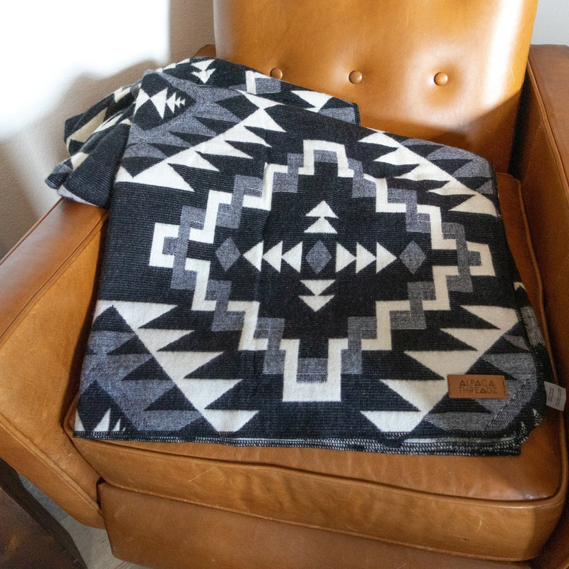 Load image into Gallery viewer, Andean Alpaca Wool Blanket - Black Chakana by Alpaca Threadz
