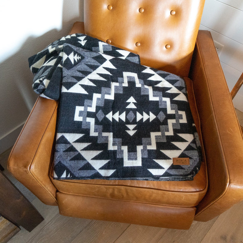 Load image into Gallery viewer, Andean Alpaca Wool Blanket - Black Chakana by Alpaca Threadz
