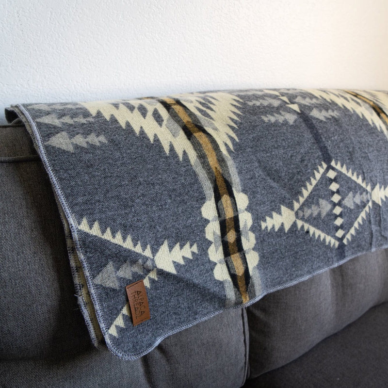 Load image into Gallery viewer, Andean Alpaca Wool Blanket - Cloud by Alpaca Threadz