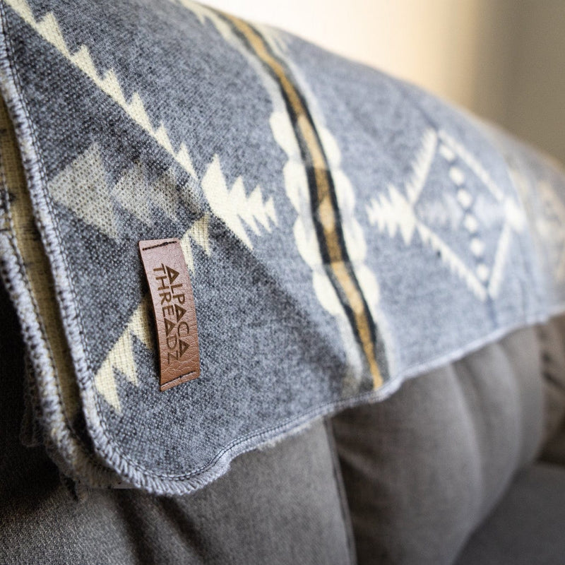 Load image into Gallery viewer, Andean Alpaca Wool Blanket - Cloud by Alpaca Threadz