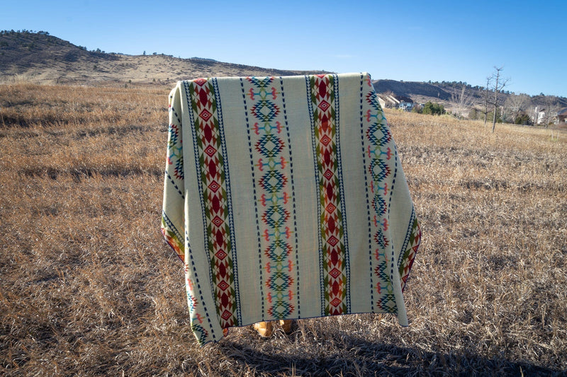 Load image into Gallery viewer, Andean Alpaca Wool Blanket - Galapagos by Alpaca Threadz
