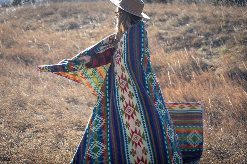 Load image into Gallery viewer, Andean Alpaca Wool Blanket - Galapagos by Alpaca Threadz
