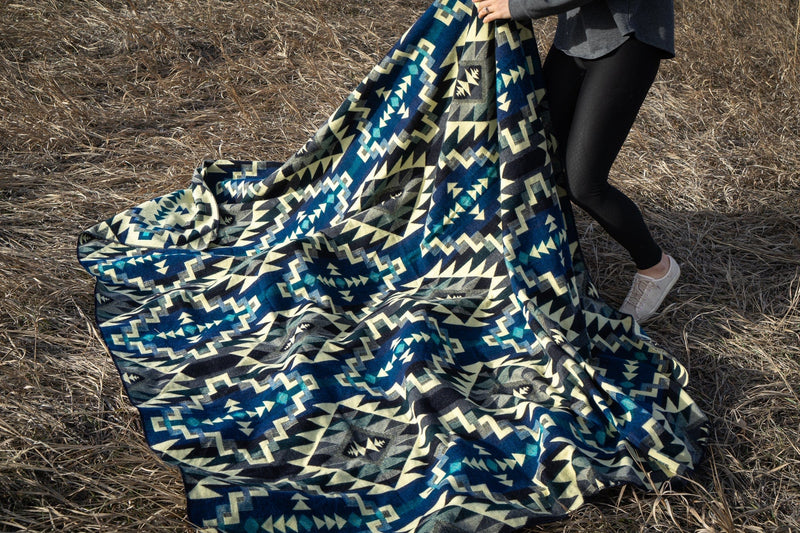 Load image into Gallery viewer, Andean Alpaca Wool Blanket - Blue Chakana by Alpaca Threadz