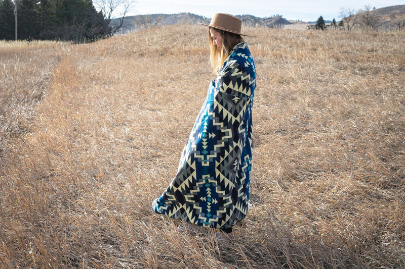 Load image into Gallery viewer, Andean Alpaca Wool Blanket - Blue Chakana by Alpaca Threadz