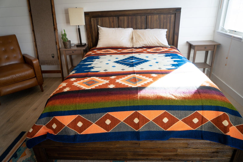 Load image into Gallery viewer, Andean Alpaca Wool Blanket - Moab by Alpaca Threadz