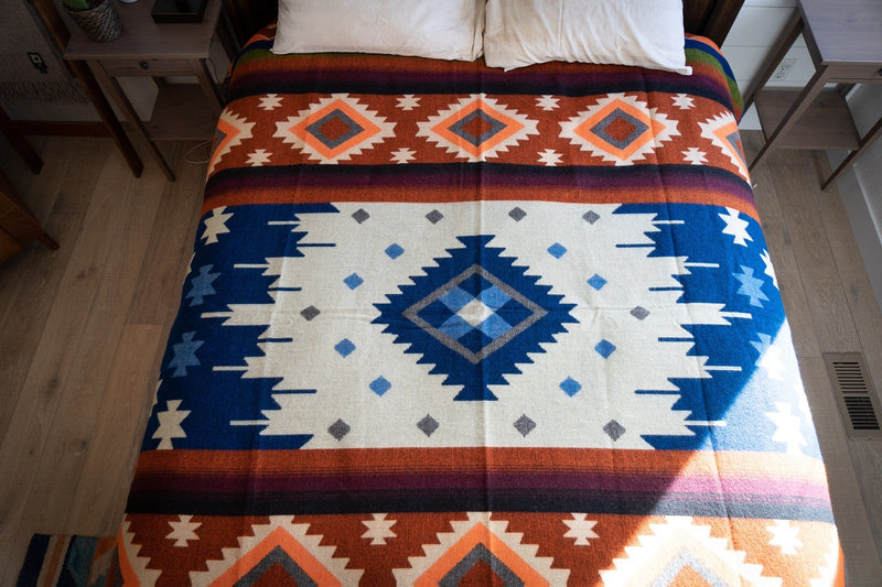 Load image into Gallery viewer, Andean Alpaca Wool Blanket - Moab by Alpaca Threadz