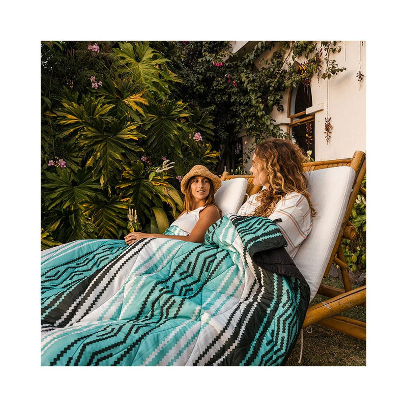 Load image into Gallery viewer, Nomadix Puffer Blanket: Baja Aqua