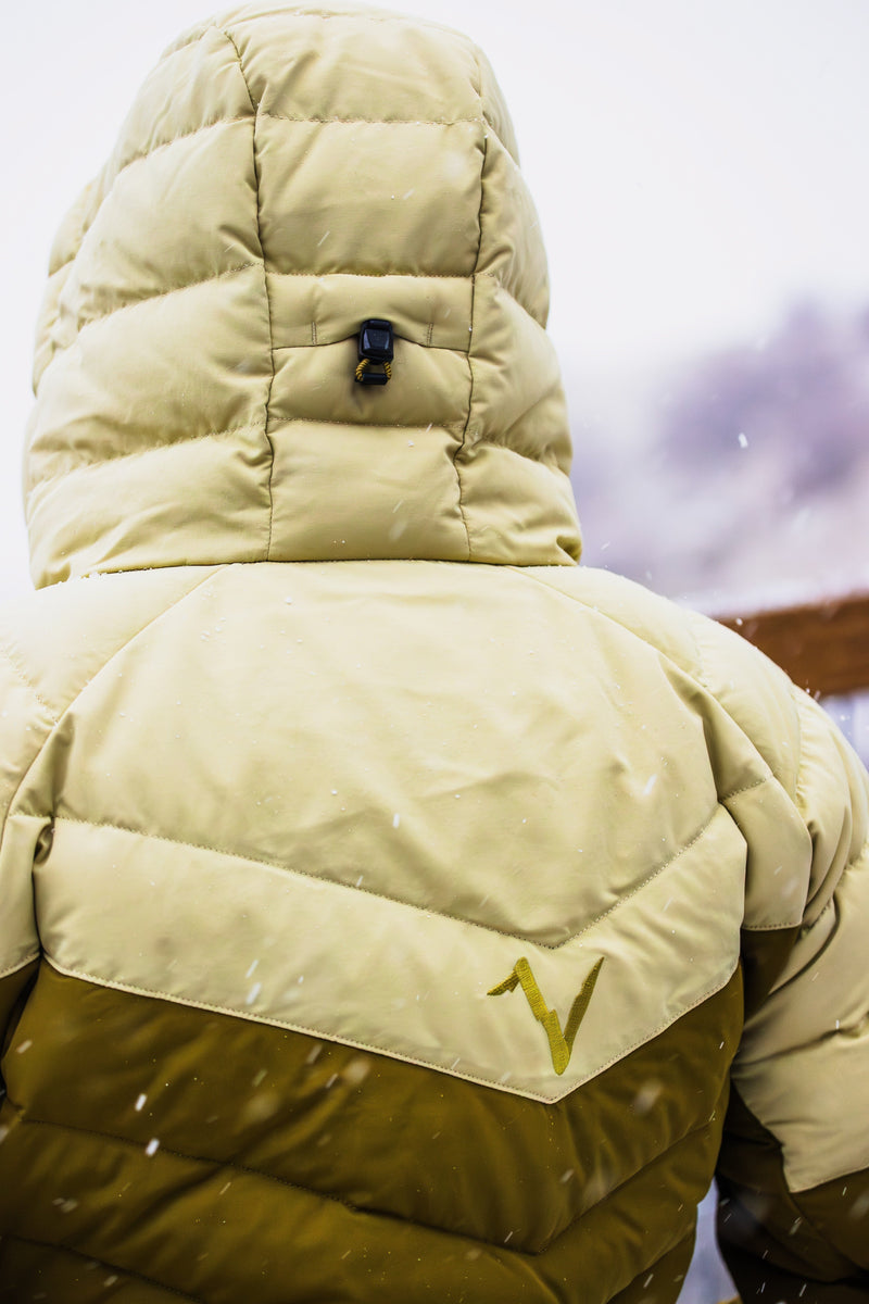 Load image into Gallery viewer, Voormi Women's Puffy Jacket