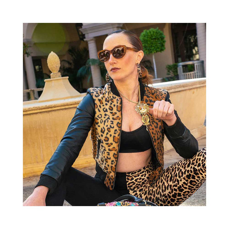 Load image into Gallery viewer, goodr Runway Sunglasses - Vegan Friendly Couture