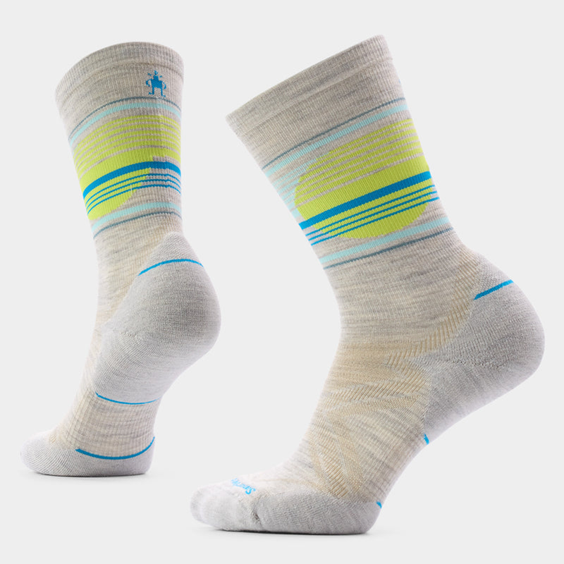 Load image into Gallery viewer, Smartwool Women's Run Cold Weather Targeted Cushion Glow Track Crew Socks
