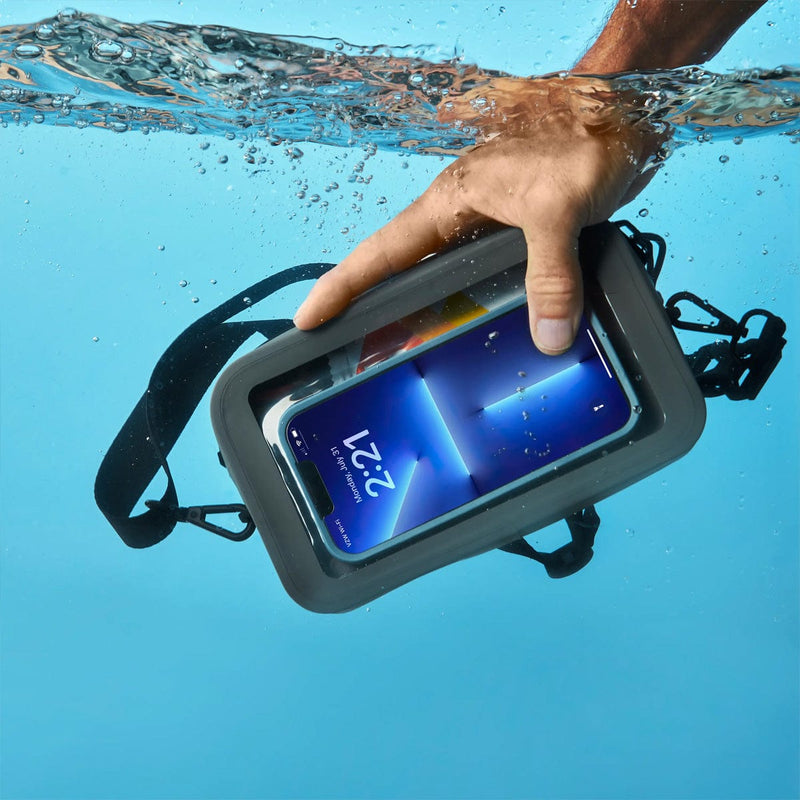 Load image into Gallery viewer, Nite Ize RunOff Waterproof Hip Pack
