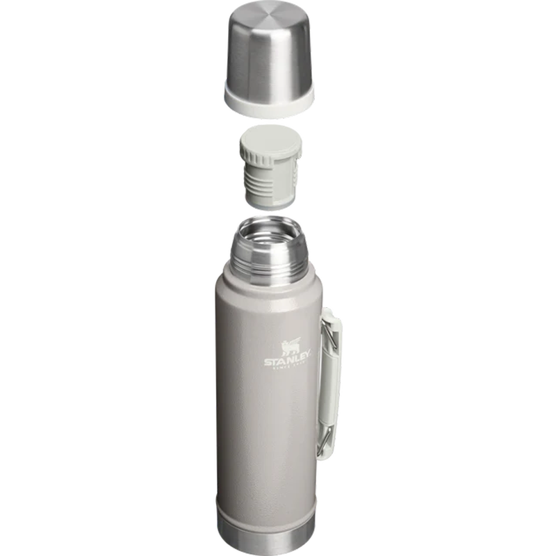 Load image into Gallery viewer, Stanley Classic Legendary Bottle 1.1 Quart