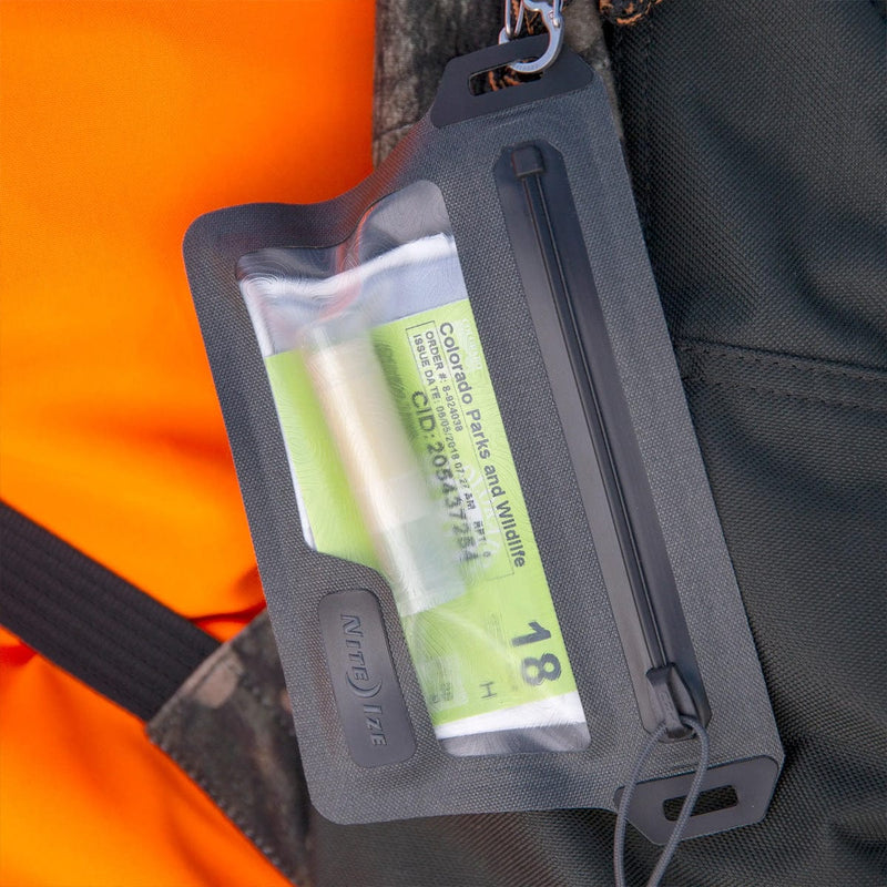 Load image into Gallery viewer, Nite Ize RunOff Waterproof Wallet