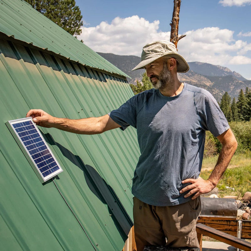 Load image into Gallery viewer, Biolite SolarHome 620+ Solar-Powered Light, Charging & Radio