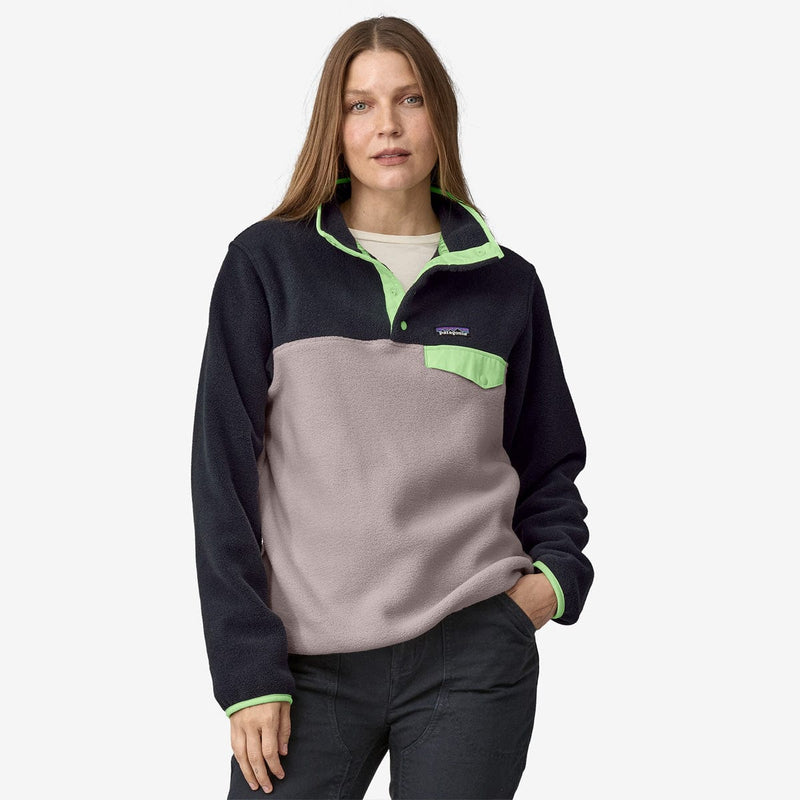 Load image into Gallery viewer, Patagonia Women's Lightweight Synch Snap-T Pull-Over
