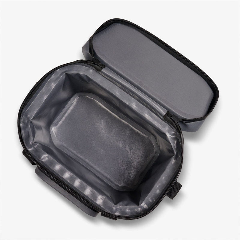 Load image into Gallery viewer, Igloo Trailmate 18 Soft Cooler