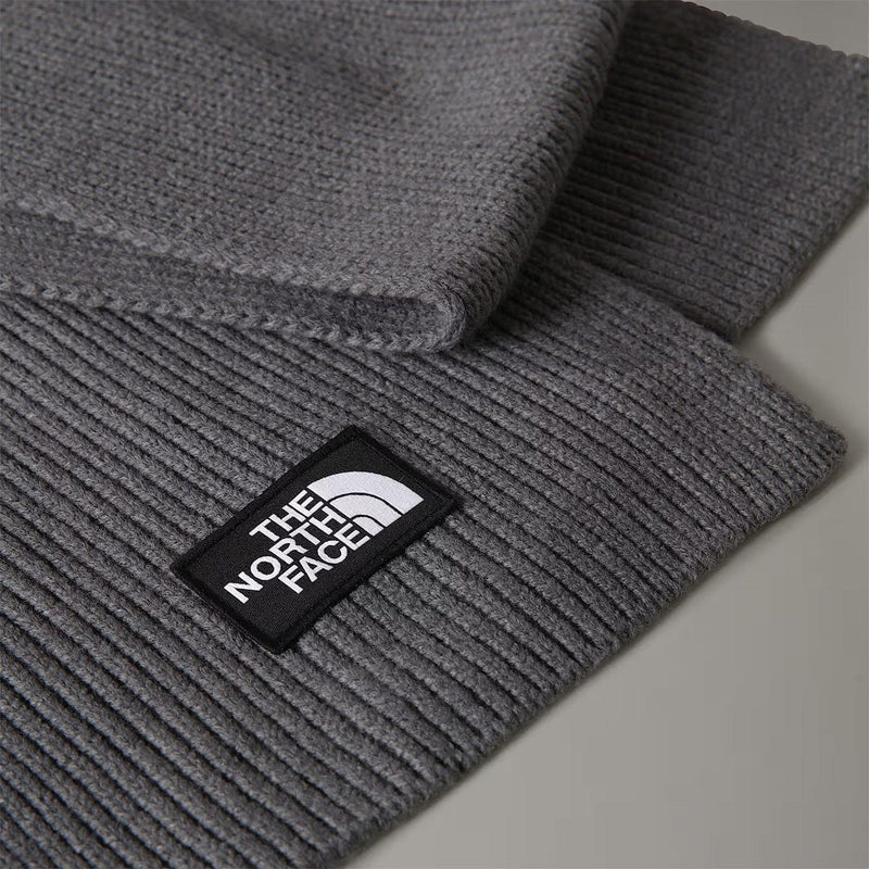 Load image into Gallery viewer, The North Face TNF Logo Box Scarf