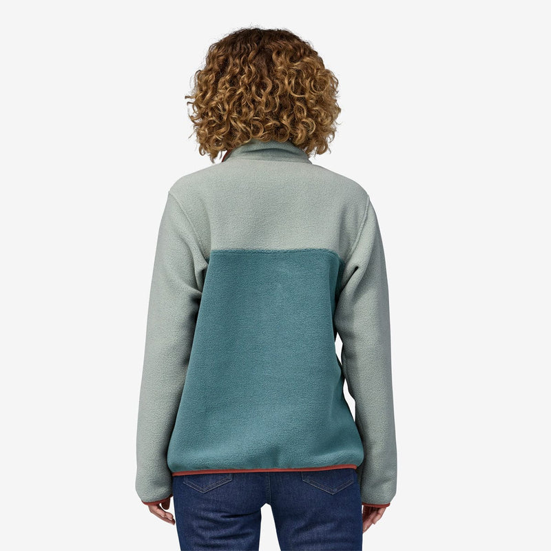 Load image into Gallery viewer, Patagonia Women&#39;s Lightweight Synch Snap-T Pull-Over
