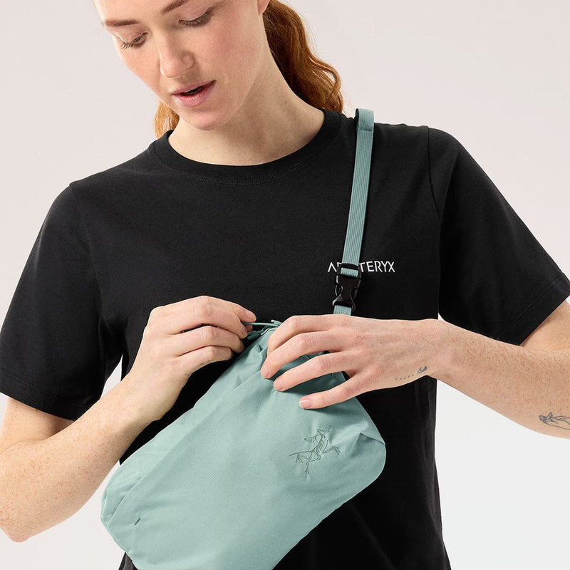 Load image into Gallery viewer, Arc'teryx Heliad Crossbody