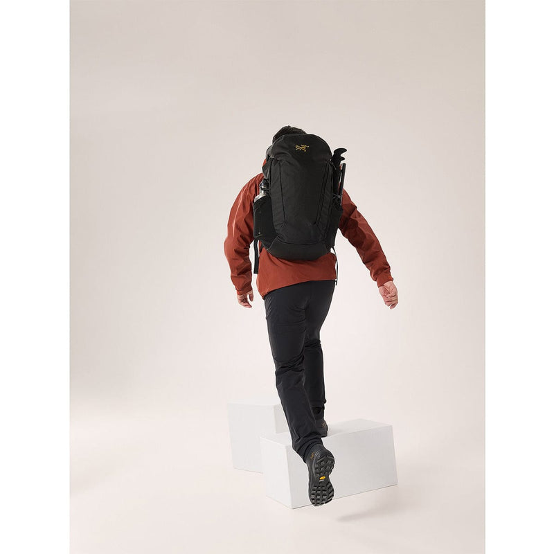 Load image into Gallery viewer, Arc'teryx Mantis 30 Backpack