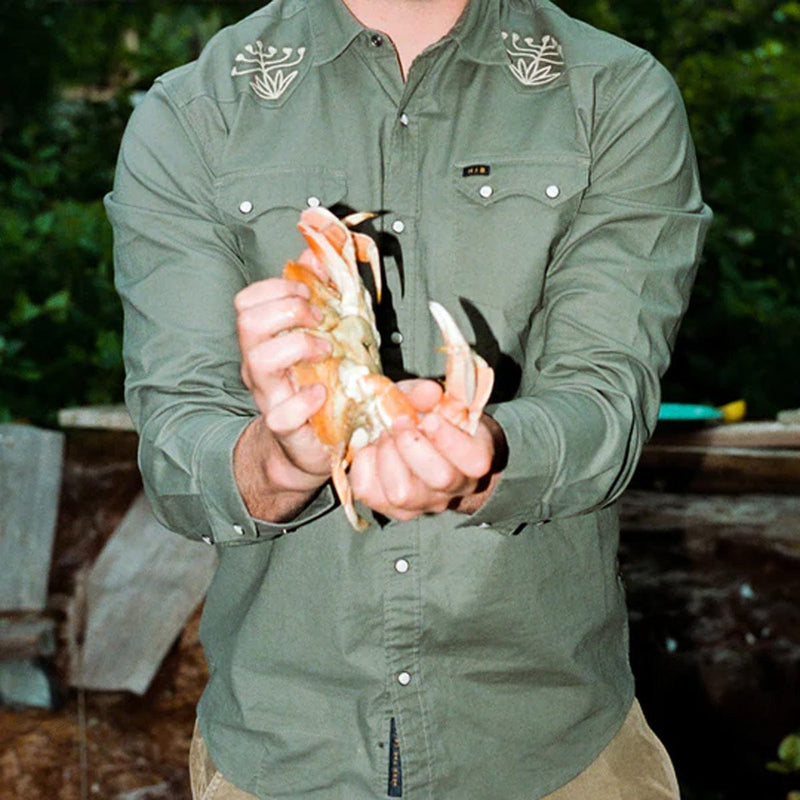 Load image into Gallery viewer, Howler Brothers Crosscut Deluxe Snapshirt - Ocahui