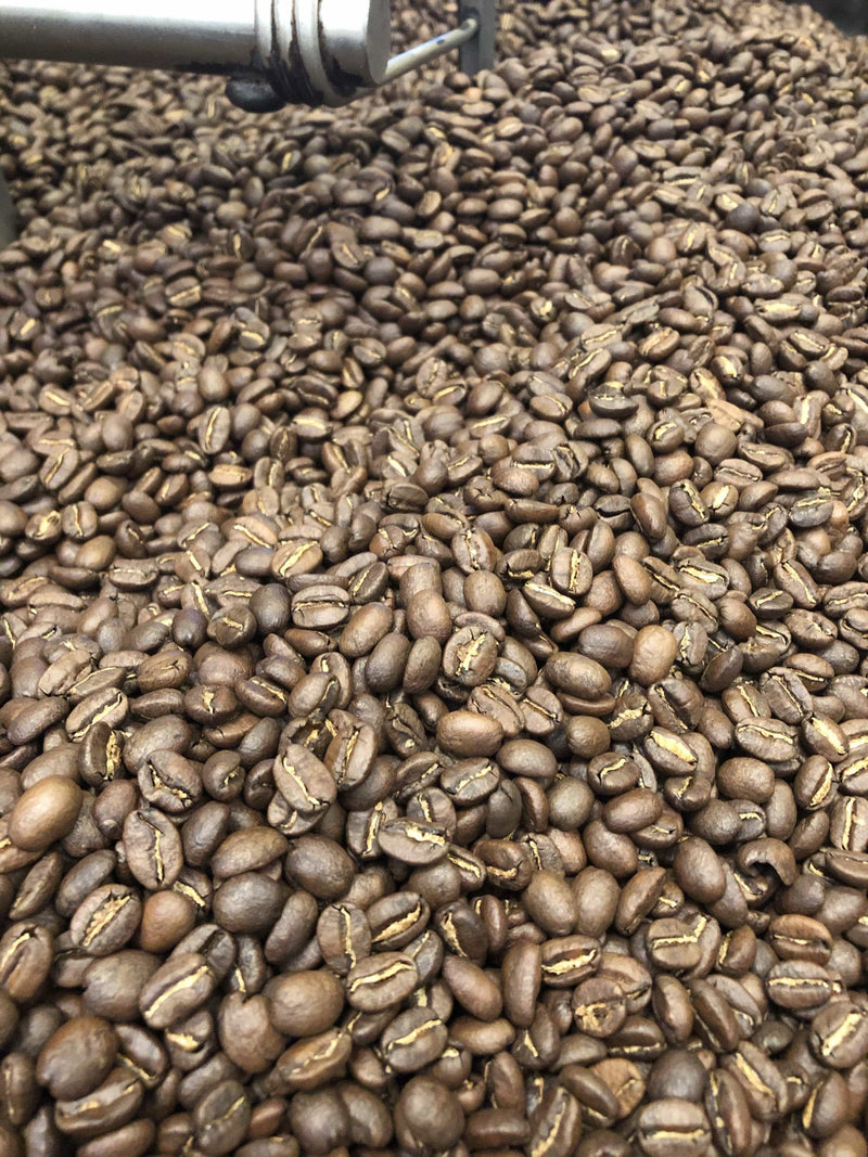 Load image into Gallery viewer, Papua New Guinea Baroida | Limited Reserve | Medium City Roast by Black Powder Coffee