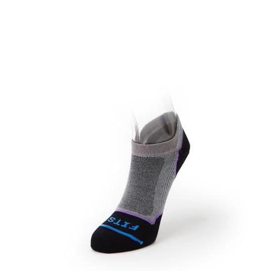 Load image into Gallery viewer, FITS Women's Ultra Light Runner No Show Socks