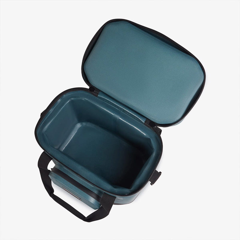 Load image into Gallery viewer, Igloo Trailmate 18 Soft Cooler