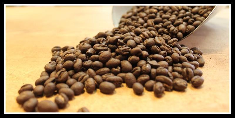 Load image into Gallery viewer, Peaberry Blend | Medium Roast Coffee by Black Powder Coffee