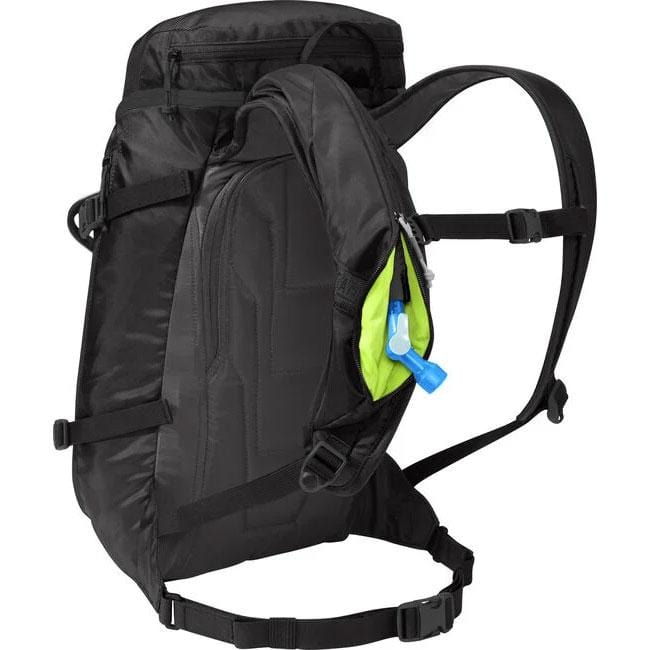 Load image into Gallery viewer, CamelBak Snoblast 23 Liter with 2 Liter Resevoir