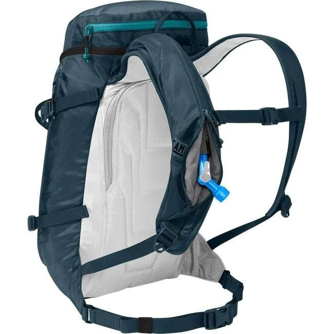 Load image into Gallery viewer, CamelBak Snoblast 23 Liter with 2 Liter Resevoir