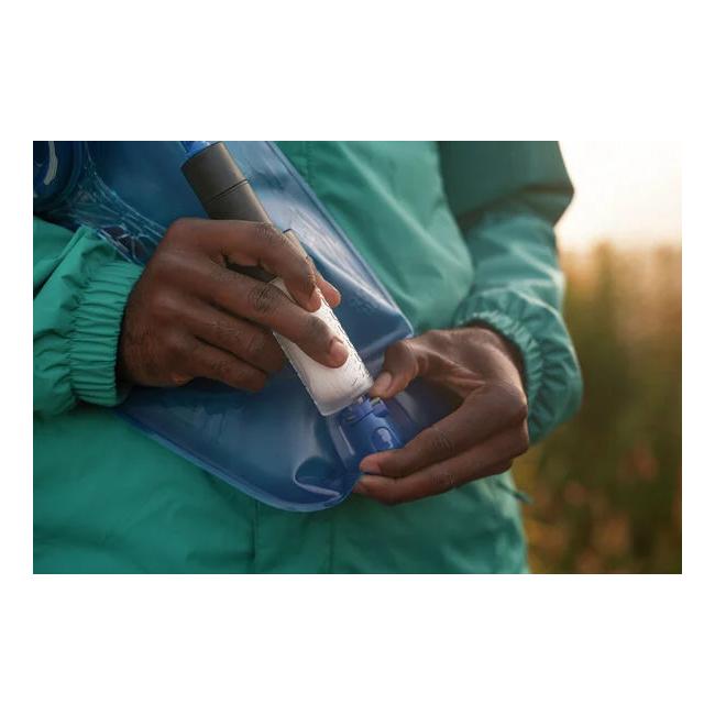 Load image into Gallery viewer, CamelBack Crux 2L Reservoir Filtered Kit by LifeStraw