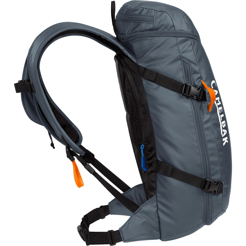 Load image into Gallery viewer, CamelBak SnoBlast 22 70oz. Hydration Pack