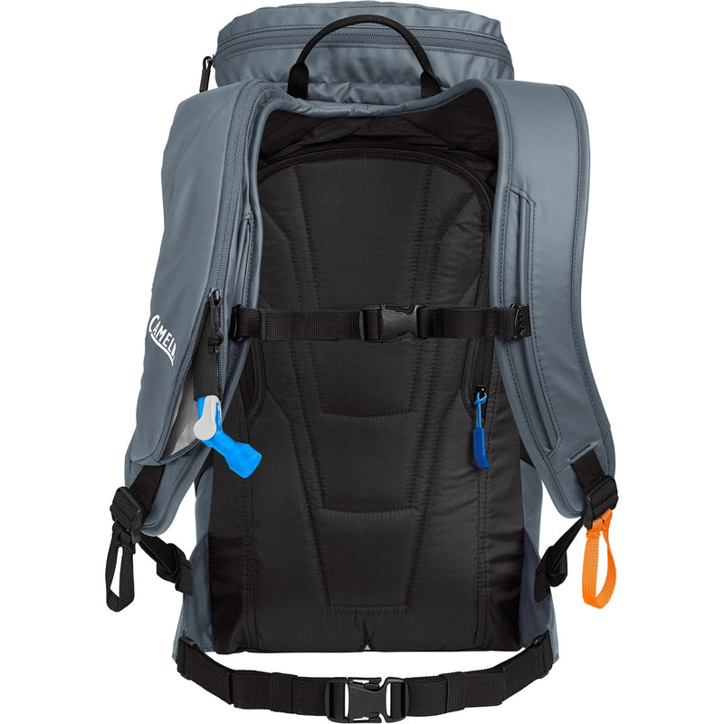 Load image into Gallery viewer, CamelBak SnoBlast 22 70oz. Hydration Pack