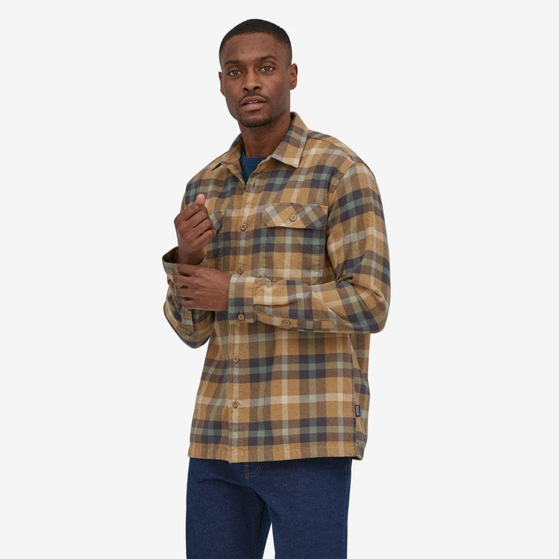 Load image into Gallery viewer, Patagonia Men's Long Sleeve Organic Cotton Midweight Fjord Flannel Shirt