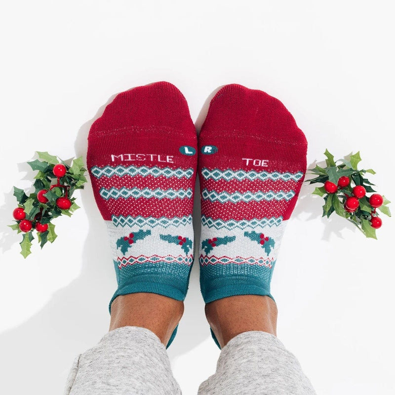 Load image into Gallery viewer, Feetures Elite Light No Show Tab Holiday Running Sock
