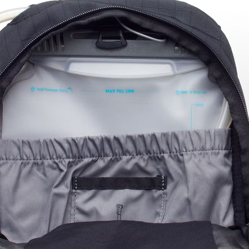 Load image into Gallery viewer, Dakine Shuttle 6L Bike Hydration Backpack