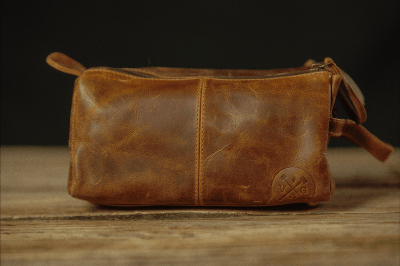 Load image into Gallery viewer, The Draper Leather Toiletry/Dopp Bag by Vintage Gentlemen
