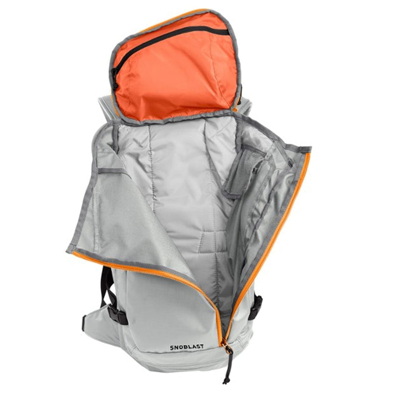 Load image into Gallery viewer, CamelBak SnoBlast 22 70oz. Hydration Pack