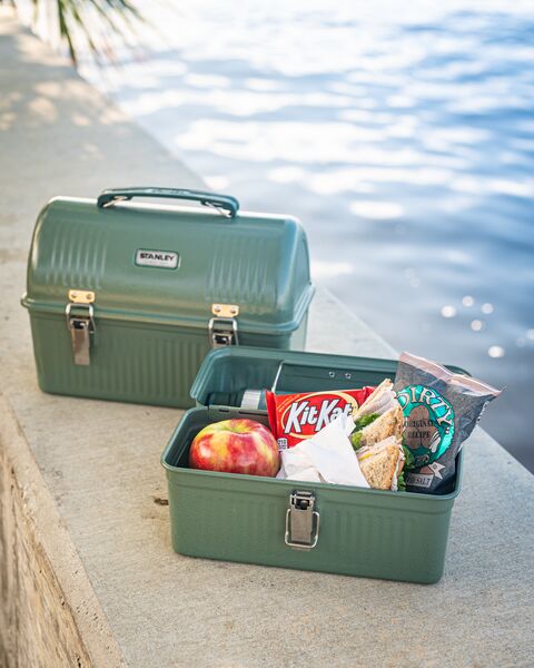 Stanley The Legendary Classic 5.5 qt. Lunch Box