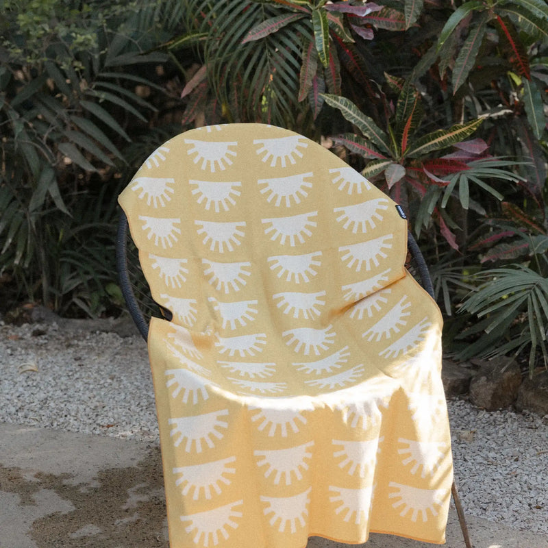Load image into Gallery viewer, Nomadix Original Towel Sunshine Amber Sun

