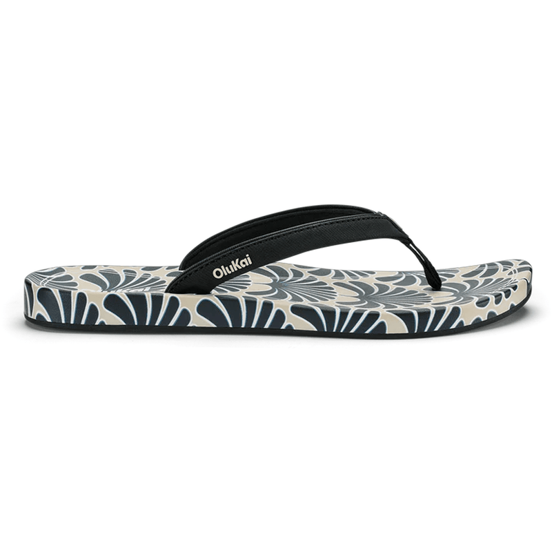 Load image into Gallery viewer, Olukai Uiki Sandal - Women's
