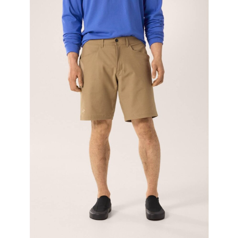 Load image into Gallery viewer, Person wearing beige shorts and a blue sweatshirt on a white background

